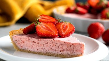 Keto Strawberry Cream Pie Recipe [Perfect for Summer]